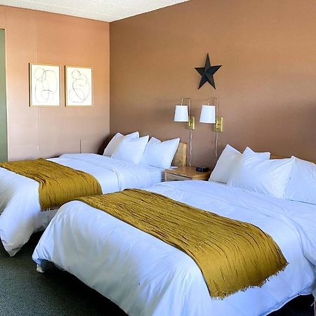 The Benson Motel - Benson, Mn - Us-12 Hwy Экстерьер фото